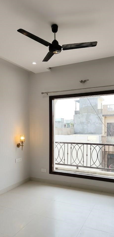 Fully Furnished 3 BHK  3 BHK flat in Aero Homes photo 1