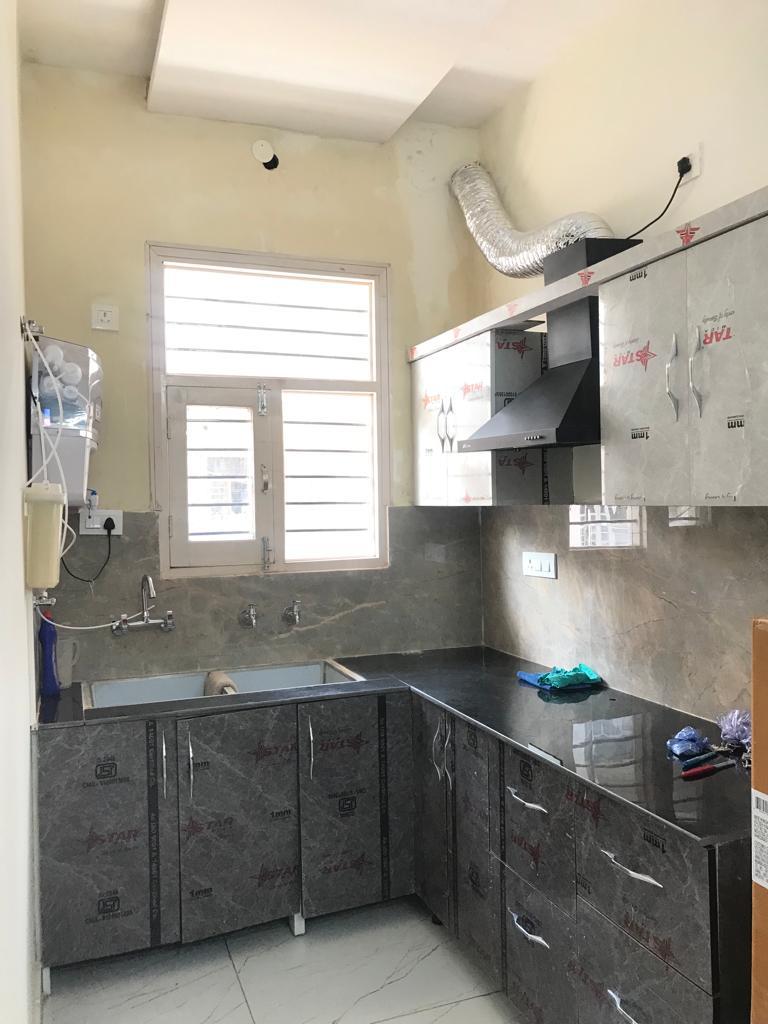 2 BHK for rent Sector 126 2 BHK flat in Sector 126 photo 6